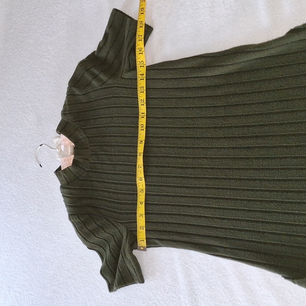 Bonnie Jean Green Ribbed Sweater Dress Juniors Sz 16 - Picture 3 of 5